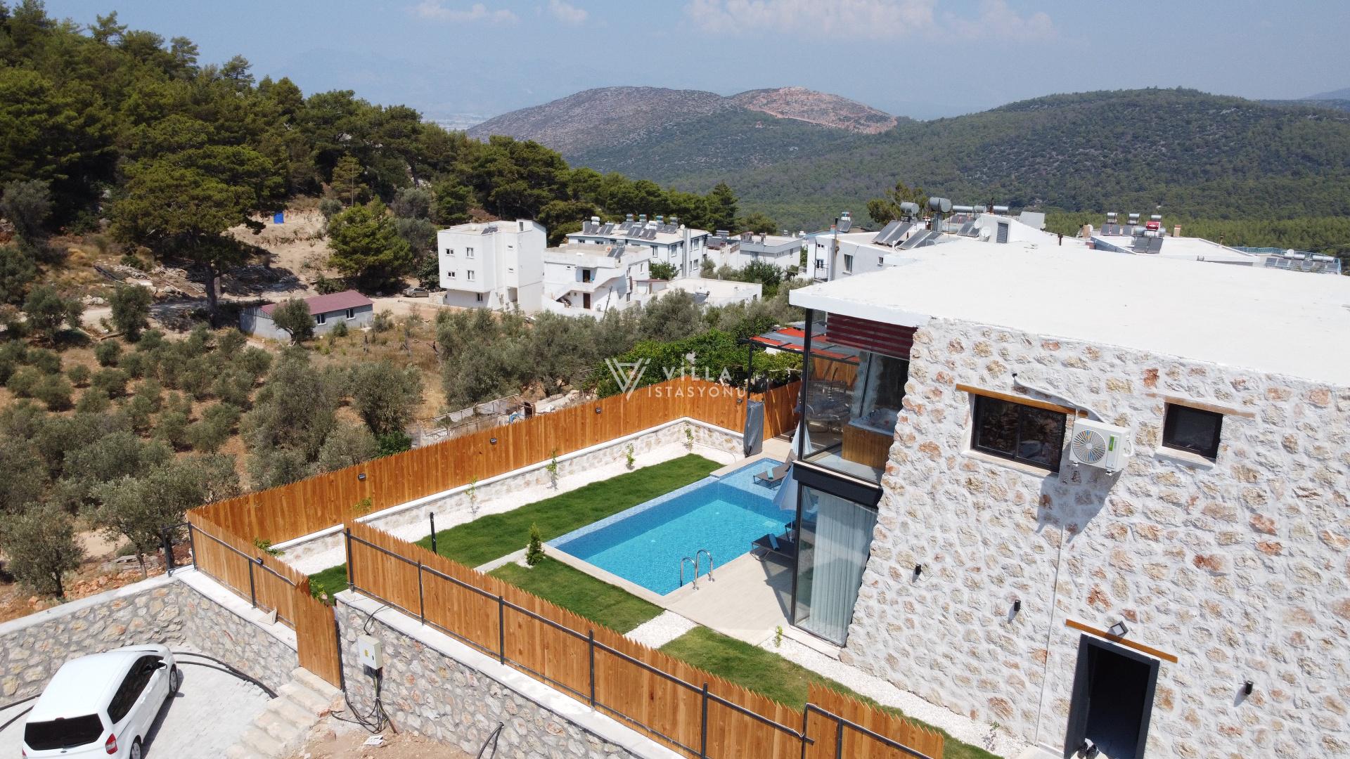 Villa Aden, Kaş Kalkan Bölgesinde 4 Kişilik Kiralık Villa Villa İstasyonuı.,