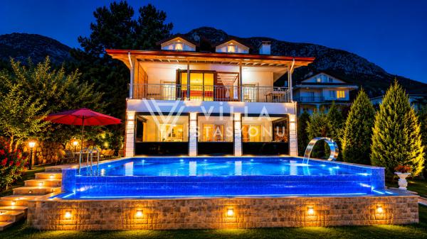 Villa Selvi Üzümlü, Muğla Fethiye Bölgesinde 11 Kişilik Tatil Evi