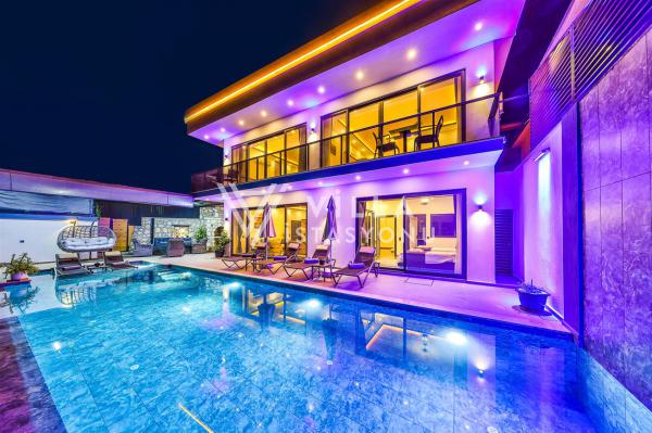 Villa Yaka, Antalya Kalkan Bölgesinde 6 Kişilik Villa