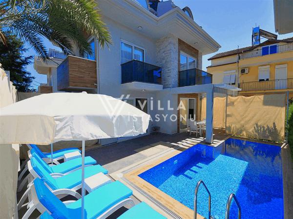 Villa Aydın, Muğla Fethiye Bölgesinde 8 Kişilik Villa