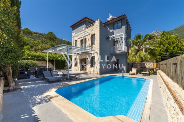 Villa EA Antalya Kalkan Bölgesinde 8 Kişilik Villa  | Villa İstasyonu